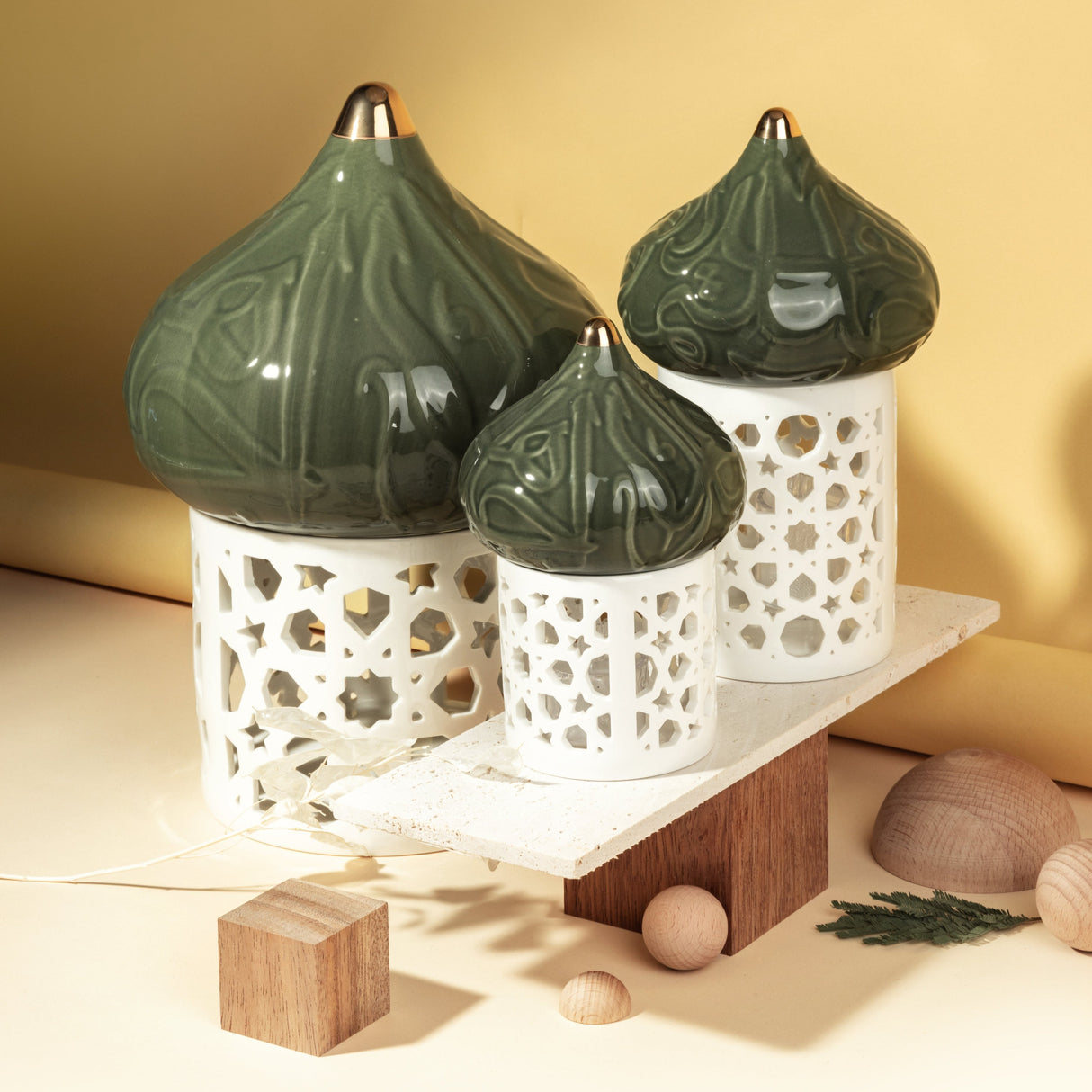 Diwan- Table Decoration "  Large Candle Holder with light" - Green & Gold