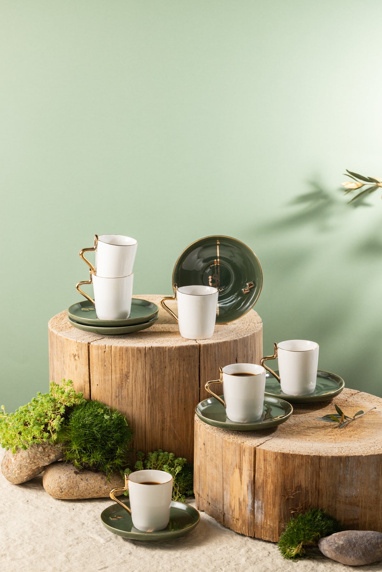 Liqa'a - Espresso/Turkish Coffee Set (12-Pc)- Olive Green  & Gold