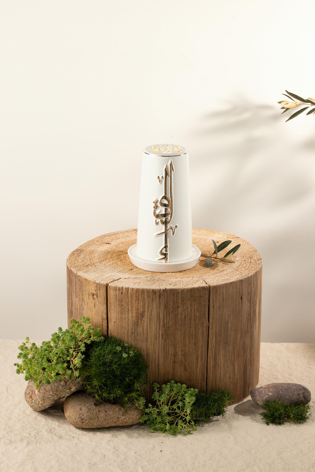 Liqa'a -  Small Lantern Candle Holder - Pearl White & Gold