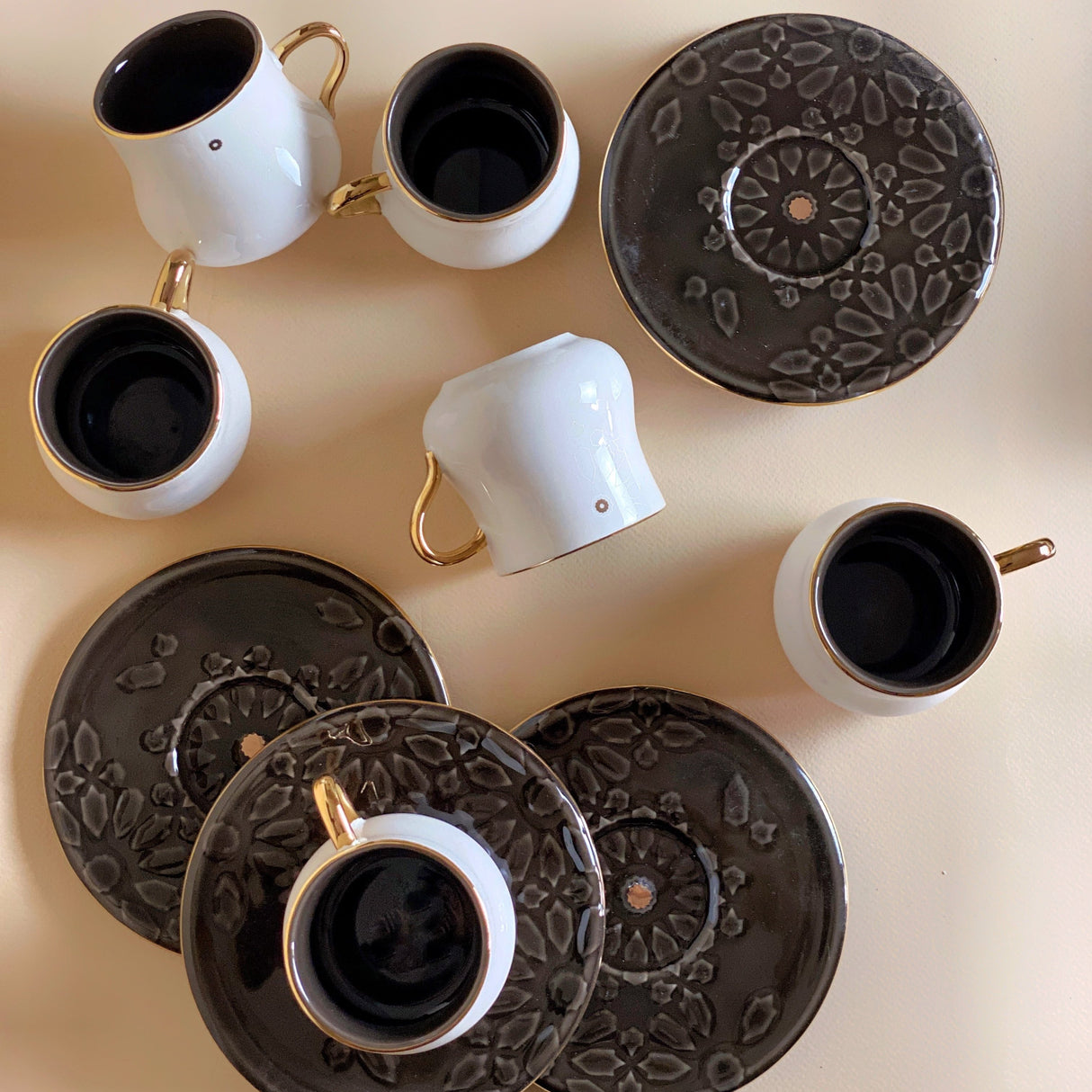 Dunes - Cappuccino Cups (12-Pc)- Black & Gold