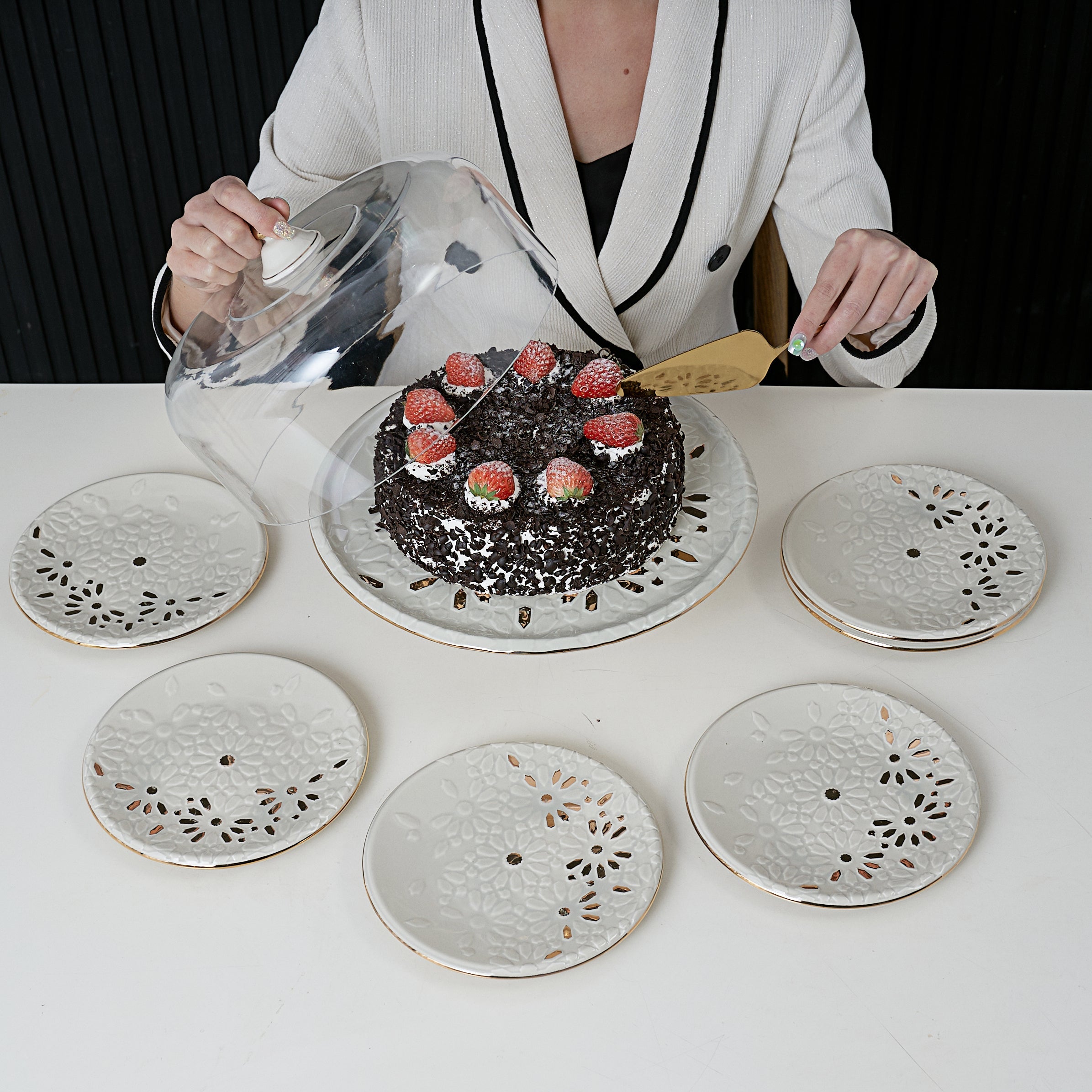 Cake Sets - 9 Pieces