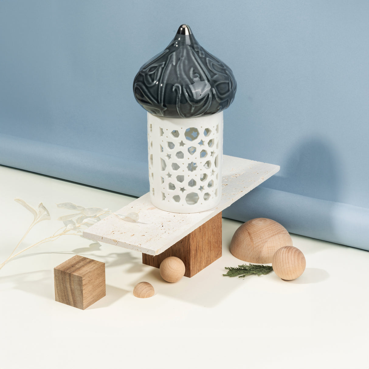 Diwan - Medium Lantern Candle Holder - Dark Blue & Silver
