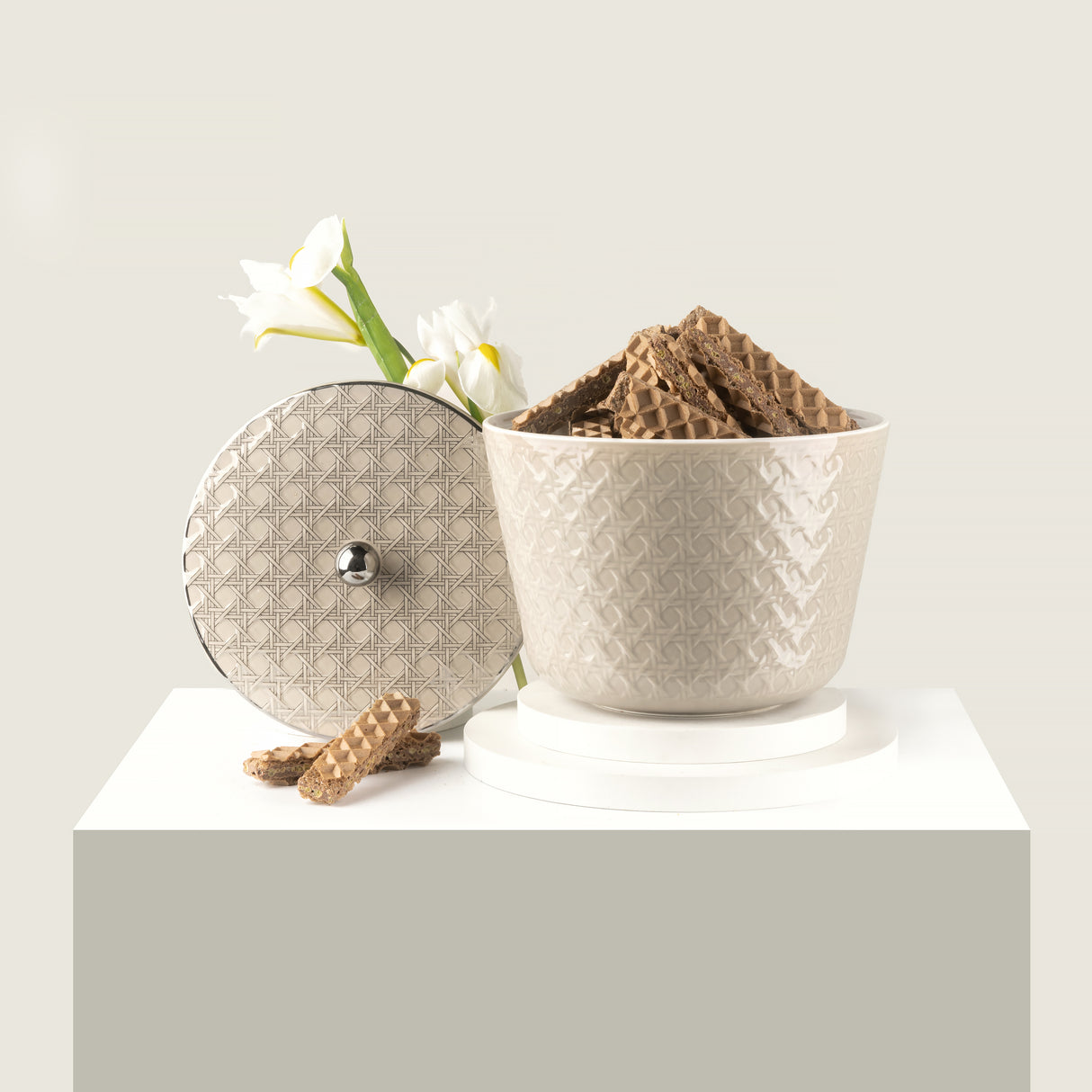 Rattan- Large Date Bowl- Pearl & Silver