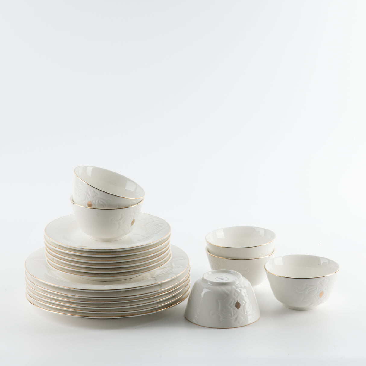Naqsh - Dinner Set (18-Pc) - White & Gold