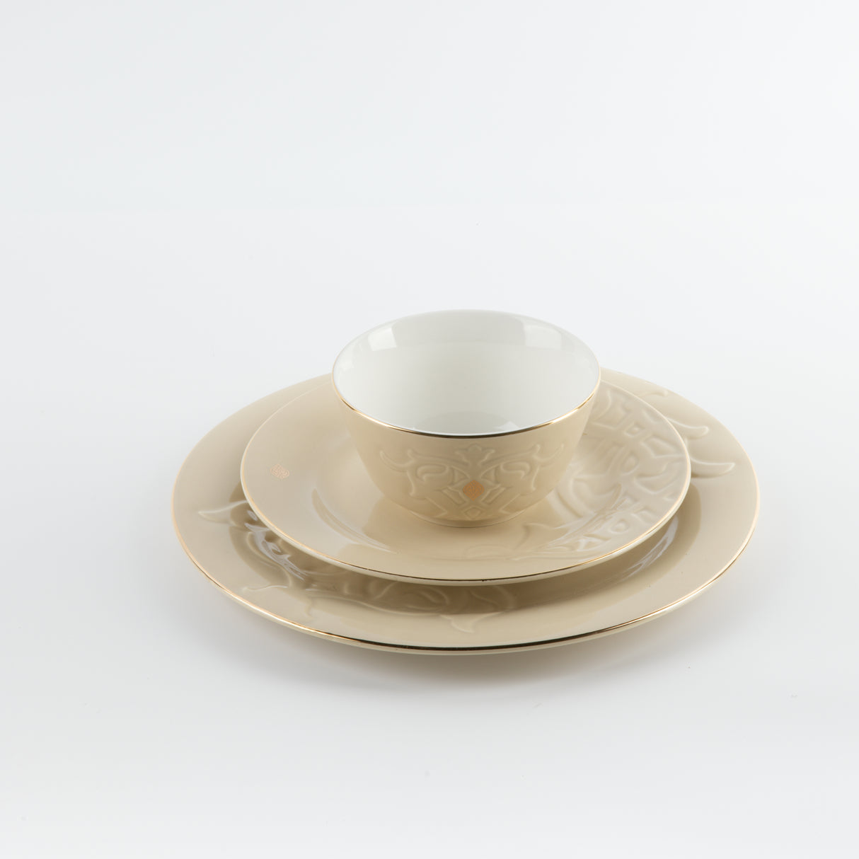 Naqsh - Dinner Set (18-Pc) - Ivory & Gold