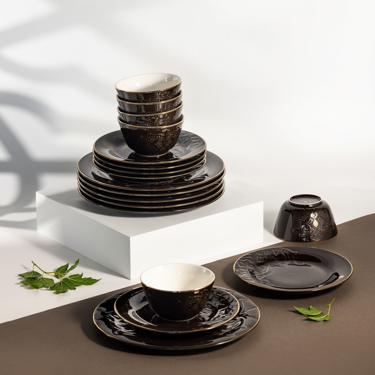 Naqsh -  Dinner Set (18-Pc) - Black & Gold