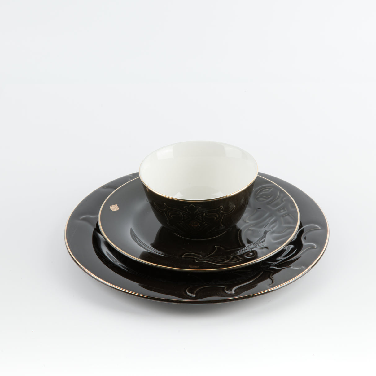 Naqsh -  Dinner Set (18-Pc) - Black & Gold