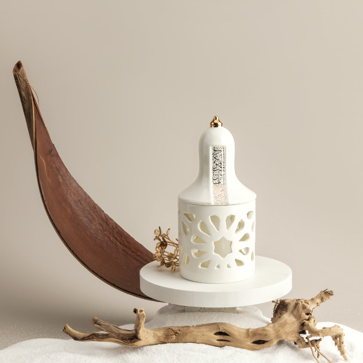 Luxury Noor - Small Lantern Candle Holder - White & Silver